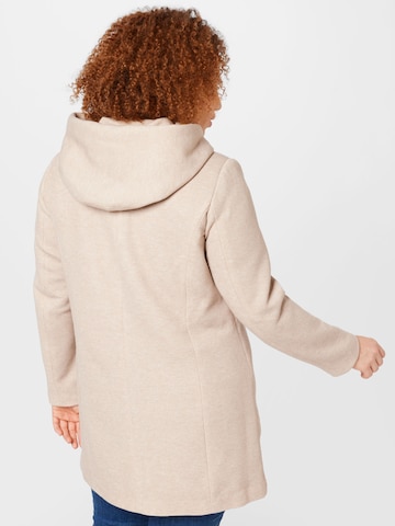 Manteau mi-saison 'Sedona' ONLY Carmakoma en beige