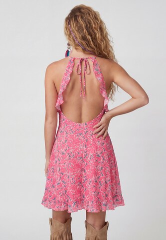 IZIA - Vestido em rosa