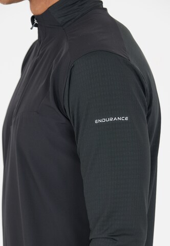 ENDURANCE - Camiseta funcional 'Garth' en negro