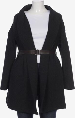 Marni Jacket & Coat in M in Black: front