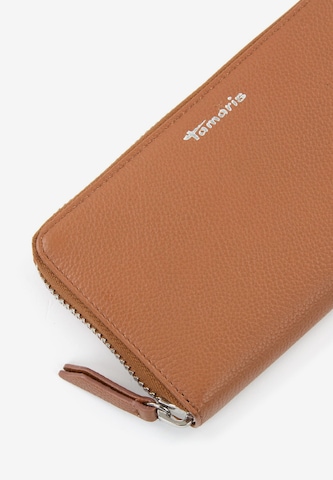 TAMARIS Wallet 'Amanda' in Brown