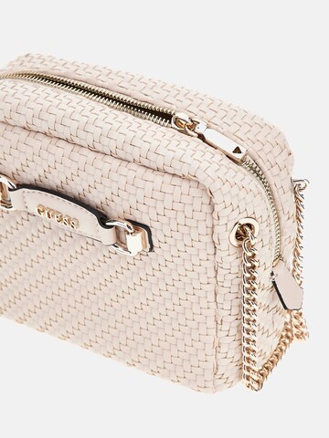 GUESS Tasche 'Francy' in Pink