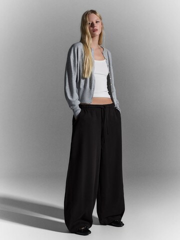 Barrel Pantalon 'BASBER' Bershka en noir