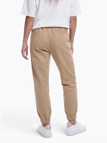 Baggy Pantaloni sportivi 'Unisex Oversized Sweatpants' di BTY in beige