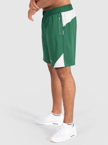 Regular Pantalon de sport 'Maison' Smilodox en vert