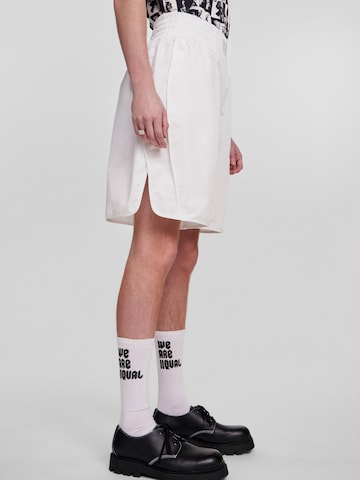 Loosefit Pantaloni 'EMERY' di IIQUAL in bianco