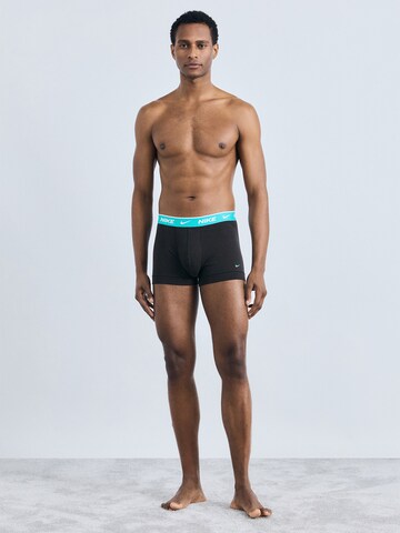 NIKE Underwear Sportunterhose in Schwarz