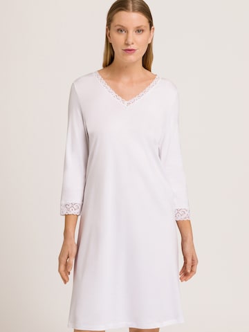 Hanro Nightgown ' Moments ' in White: front