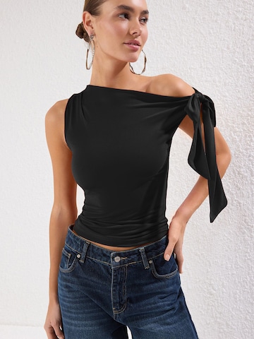 Trendyol Top - fekete: elől