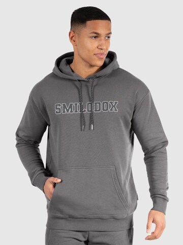 Smilodox Sweatvest 'Finley' in Grijs: voorkant