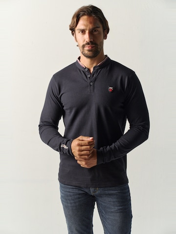 KOROSHI - Camisa em azul: frente