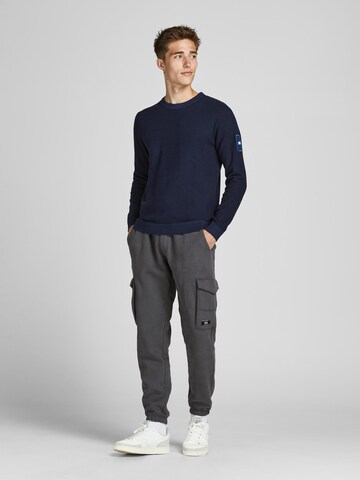 JACK & JONES Tapered Hose 'Gordon' in Grau