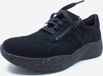 SOLIDUS Athletic Lace-Up Shoes in Black: front