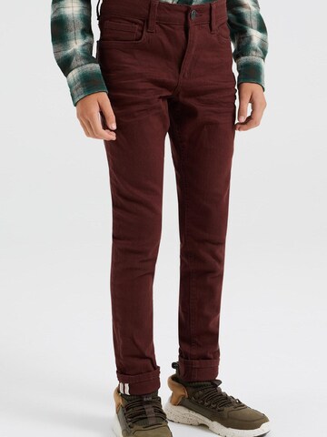 WE Fashion Slimfit Jeans in Rood: voorkant