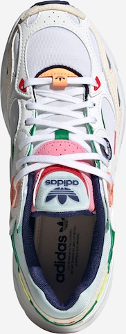 ADIDAS ORIGINALS - Sapatilhas baixas 'Astir' em cinzento