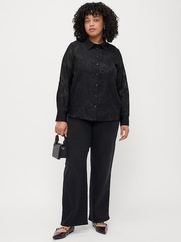 ONLY Carmakoma Blouse 'CARLAVA' in Black