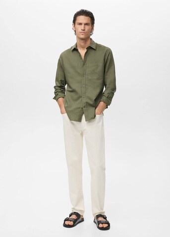 MANGO MAN Regular fit Button Up Shirt 'Avispah' in Green