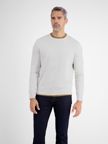 Pull-over ' ' LERROS en blanc : devant