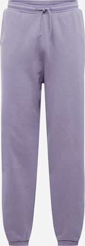 Effilé Pantalon WEEKDAY en violet : devant