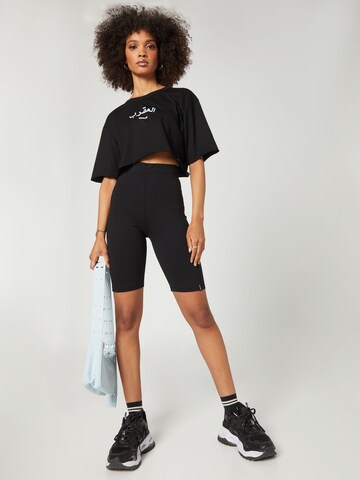 VIERVIER - Camiseta 'Shania' en negro