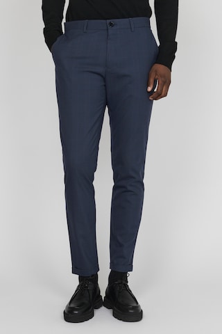 Matinique Regular Broek 'MAliam' in Blauw: voorkant