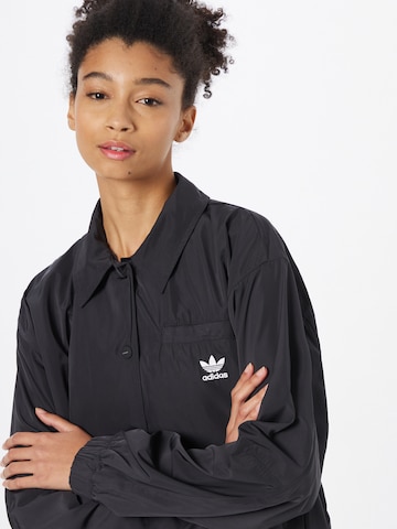 ADIDAS ORIGINALS Přechodná bunda – černá