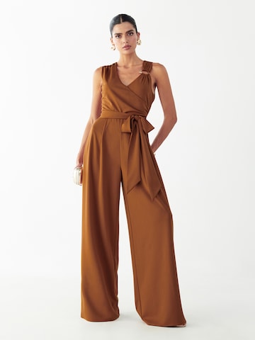 Combinaison 'Lori' Willa en marron : devant