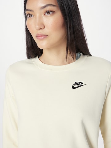 Nike Sportswear Sweatshirt 'Club Fleece' in Beige