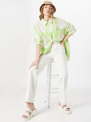 Monki Blouse in Green