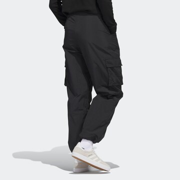 ADIDAS ORIGINALS Loosefit Cargobroek in Zwart