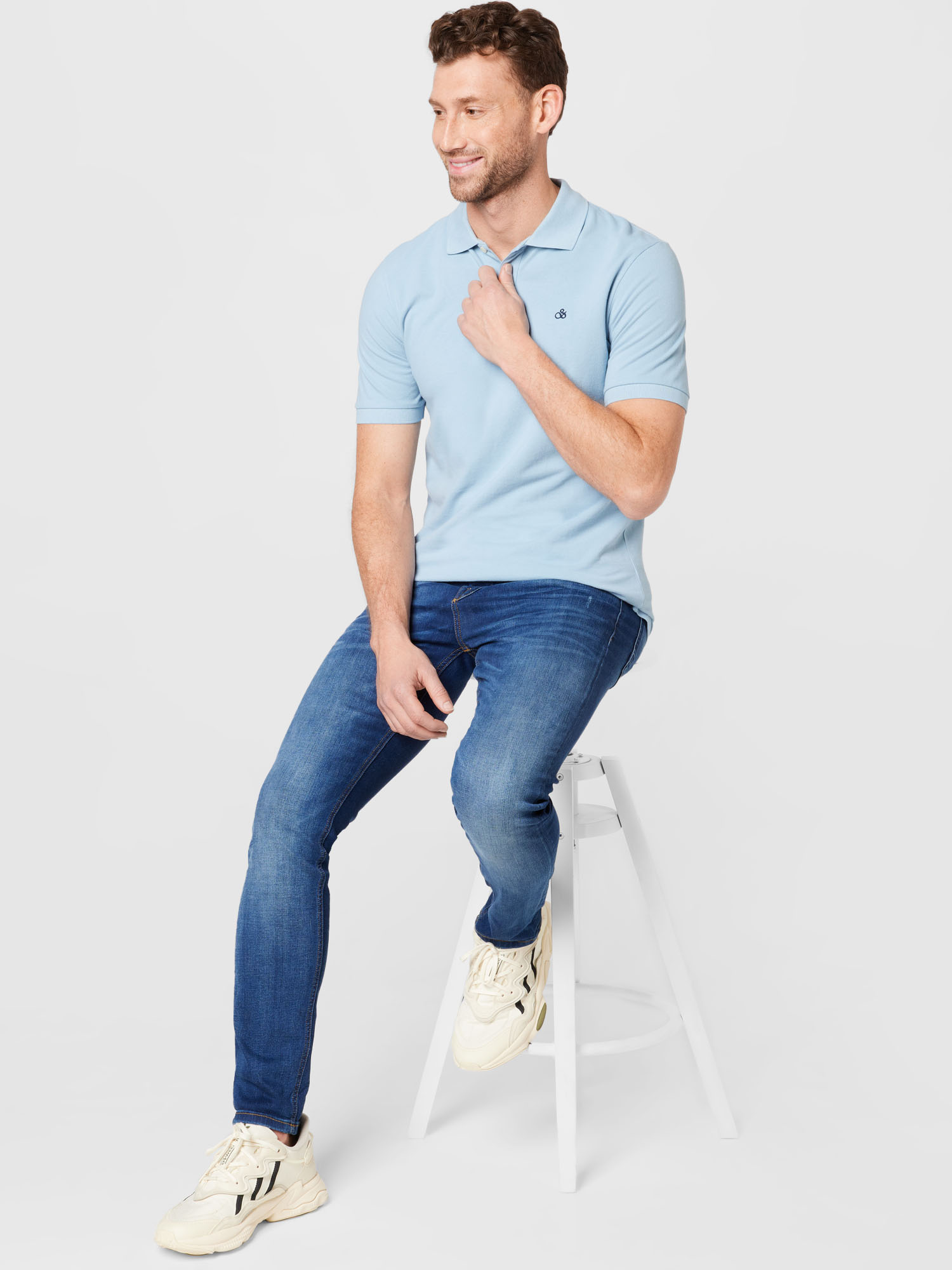 Abbigliamento Più sostenibile SCOTCH & SODA Maglietta in Blu Chiaro, Blu Scuro 