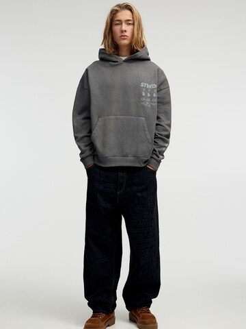 Pull&Bear Sweatshirt in Grijs