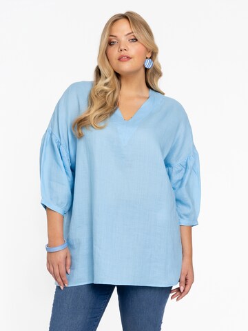 Yoek Tunic in Blue: front