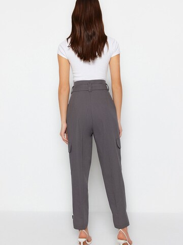 Regular Pantalon cargo Trendyol en gris