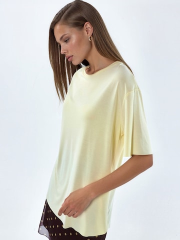 T-shirt Busem en beige