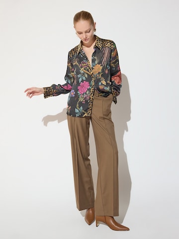 Camicia da donna di Lola Casademunt in nero: frontale