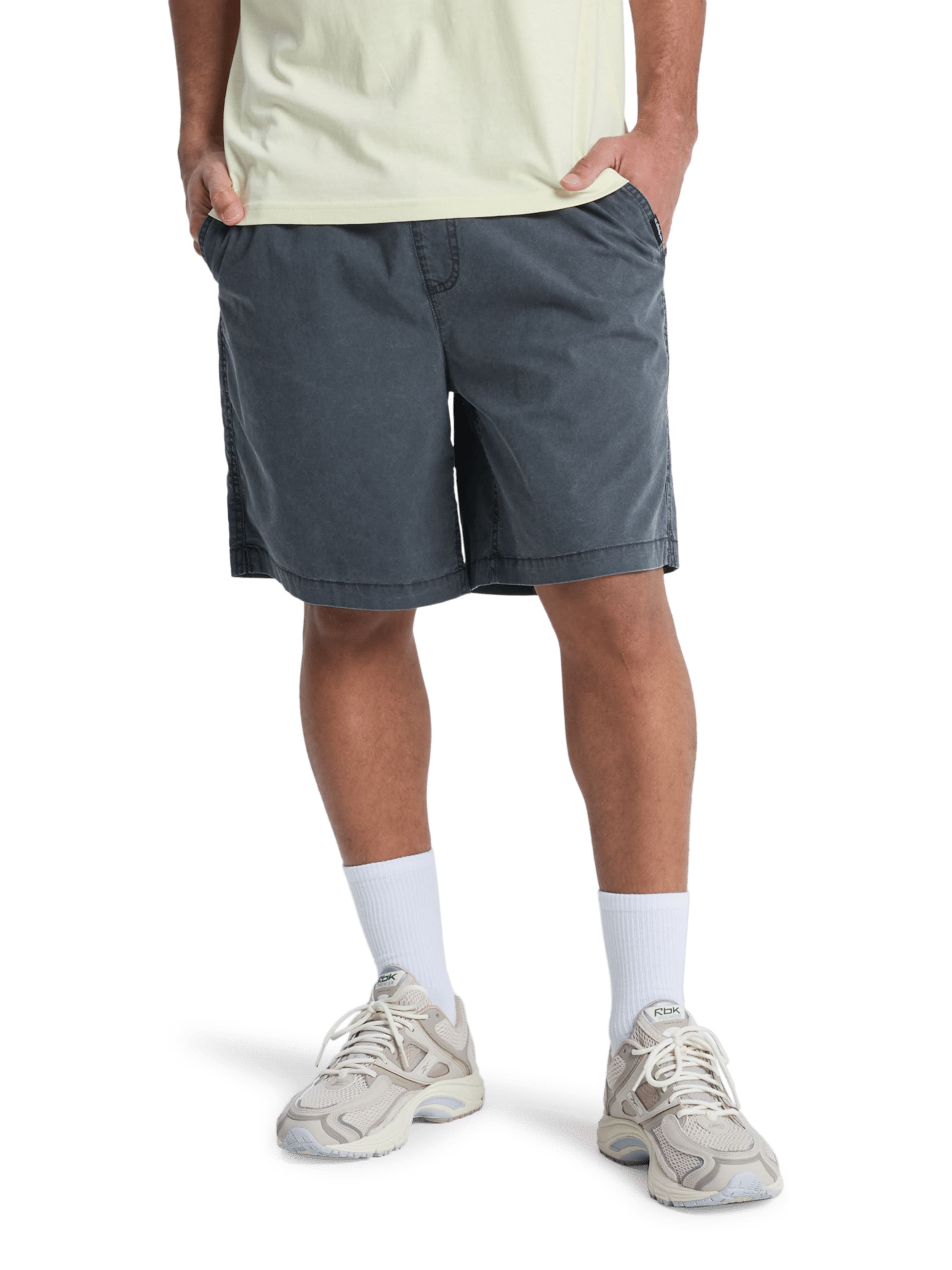 QUIKSILVER Pants 'Taxer 19' in Black: front