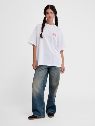 Hummel Bluser & t-shirts i hvid