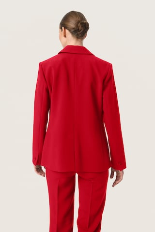 SOAKED IN LUXURY Blazer 'Corinne' i rød