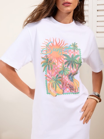 Friends Like These Klänning i vit