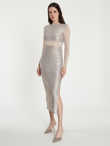 Ana Alcazar Kleid ' Tafia ' in Silber