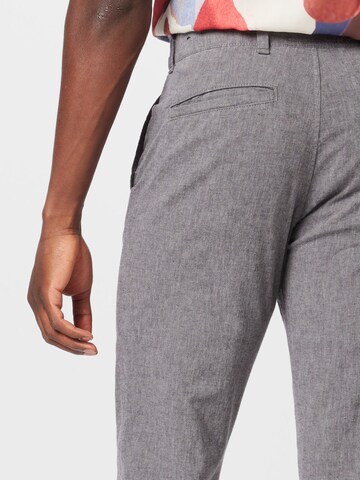 Abercrombie & Fitch Regular Chino Pants in Grey