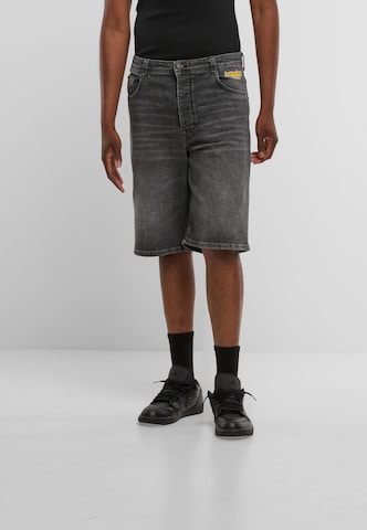 HOMEBOY Baggy Shorts in Schwarz