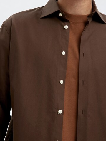 SELECTED Regular fit Overhemd in Bruin