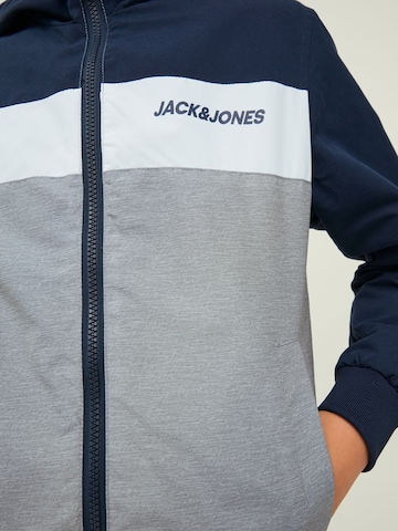 Jack & Jones Junior Φθινοπωρινό και ανοιξιάτικο μπουφάν 'Rush' σε μπλε