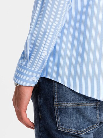 Fit confort Chemise Ombre en bleu