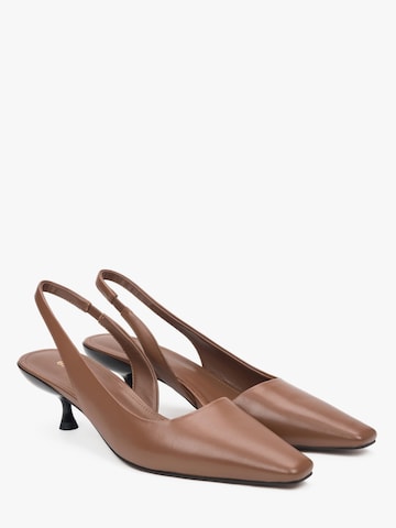 Estro Slingpumps '203-24101-19' i brun