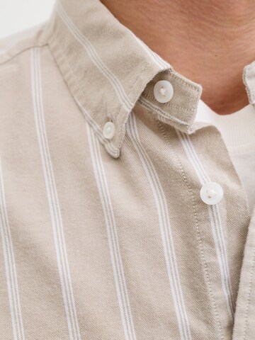 Regular fit Camicia di JACK & JONES in grigio