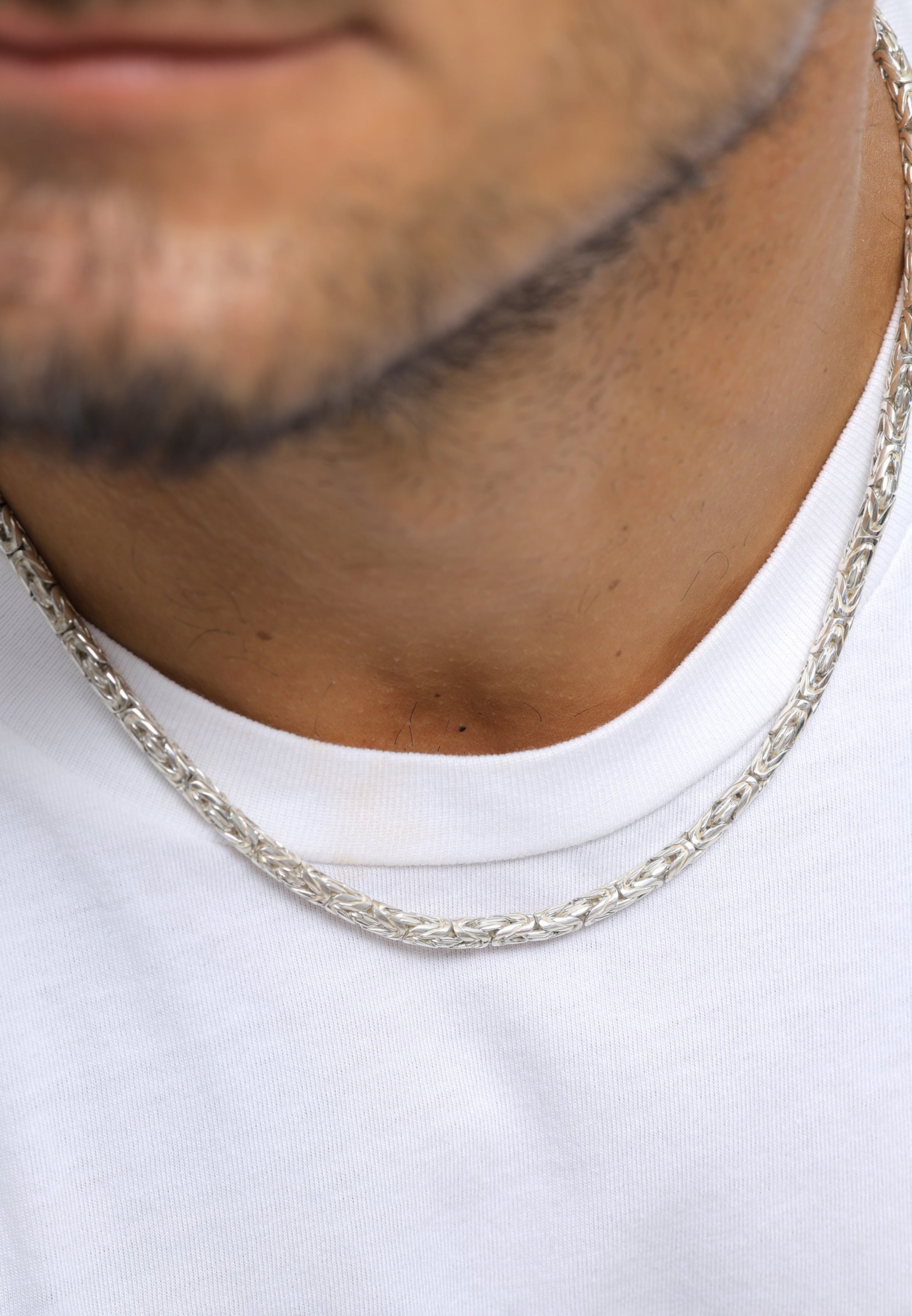 KUZZOI Kett, värv Hõbe: eest vaates