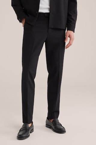 Slimfit Pantaloni di WE Fashion in nero: frontale